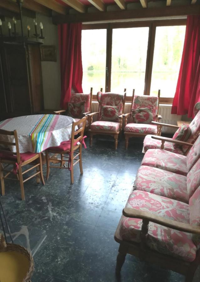 Propriete Bordee D'Etangs, Propice A La Detente Florenville Dış mekan fotoğraf