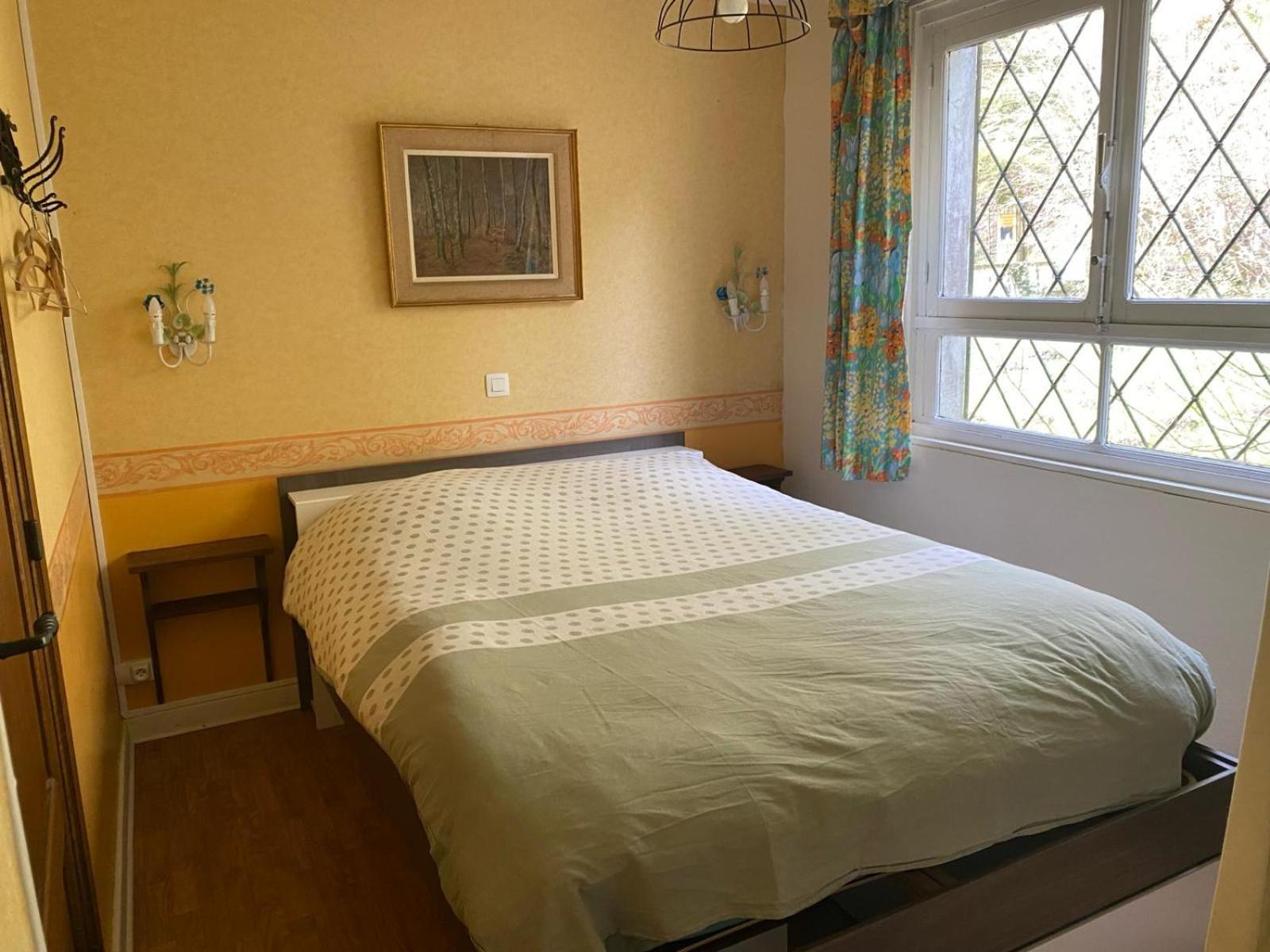 Propriete Bordee D'Etangs, Propice A La Detente Florenville Dış mekan fotoğraf